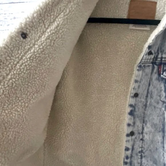 Levi’s Sharpa Jeans Jacket • Size M - Picture 4 of 5
